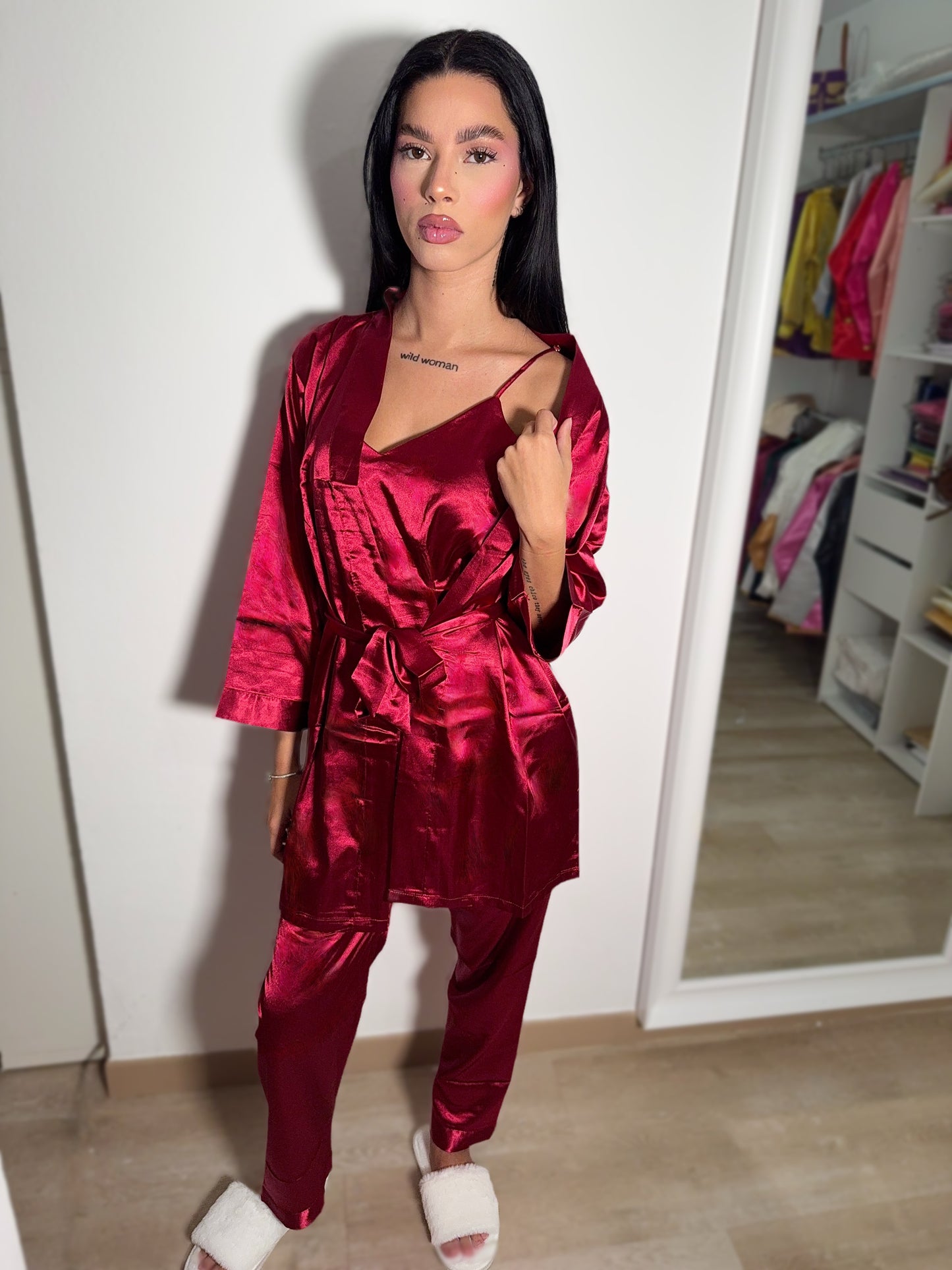 Pyjama satin 3 pièces bordeaux